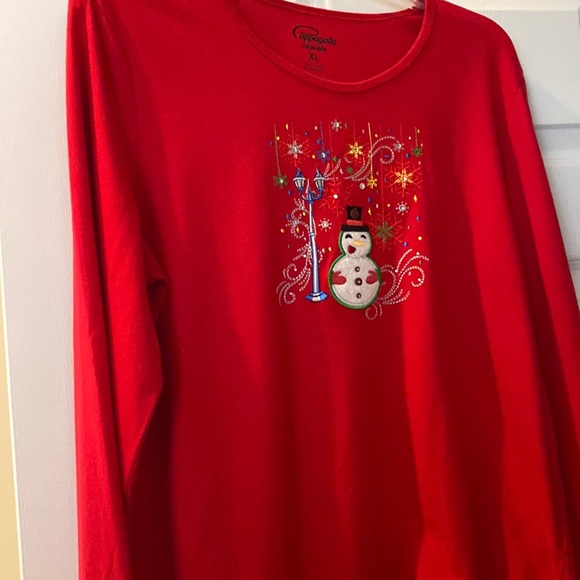 Red, sparkling Santa tee - Picture 1 of 2